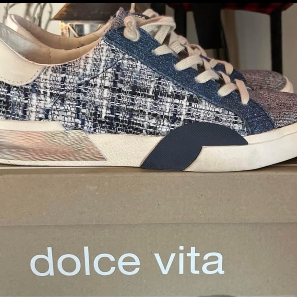 Dolce Vita shoes - Picture 2 of 3